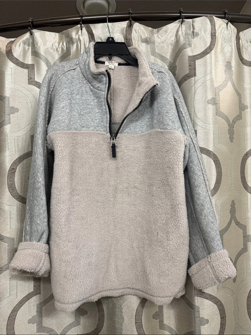 dylan Two-Tone Light Gray Half-Zip Fleece Pullover